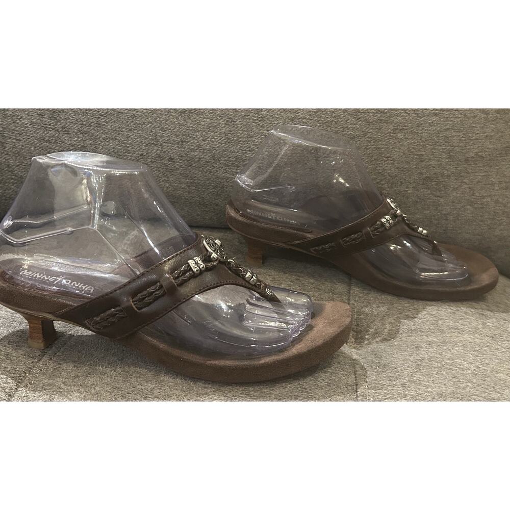 Minnetonka Kitten Heel Sandals size 7.5 - Picture 4 of 7